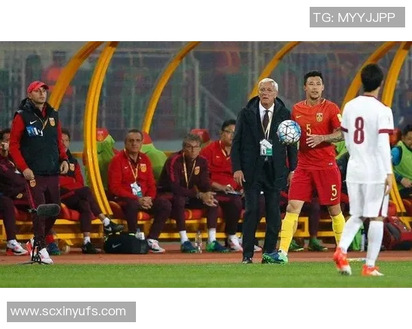 足球明星挑战互动视频引发热潮粉丝参与感爆棚尽享精彩瞬间 足球明星挑战互动视频引发热潮粉丝参与感爆棚尽享精彩瞬间